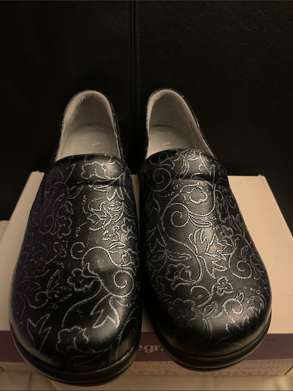 Alegria Women’s Keli-6401 Embroidered Slip-On Shoe Pewter Sz 42 EU 11.5/12US NWB
